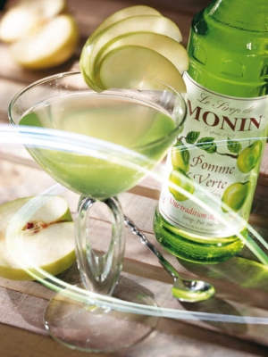 MONIN Green Apple syrup ambiant