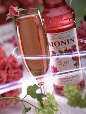 MONIN Rose syrup ambiant