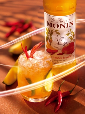 MONIN Spicy Mango syrup ambiant