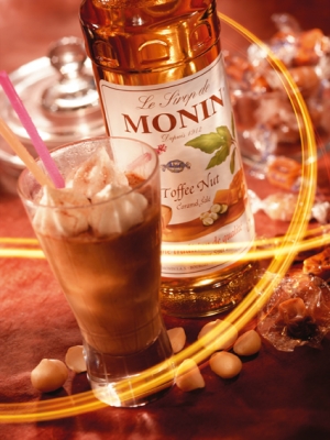 MONIN Toffee Nut syrup ambiant